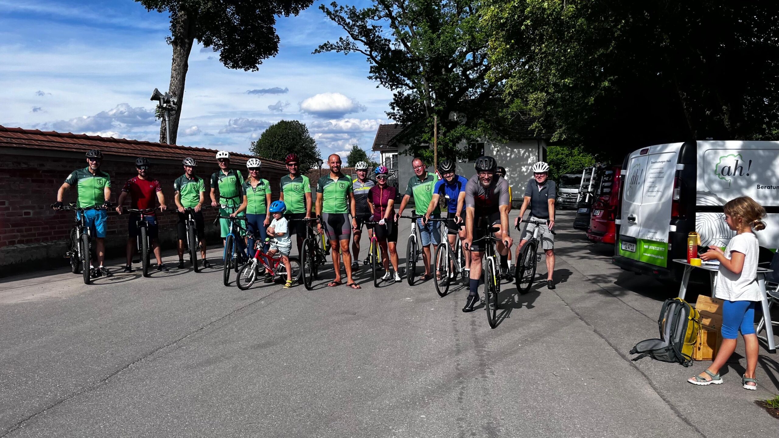 Radsportgruppe unterwegs